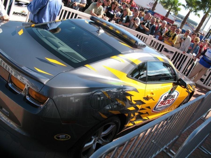  Chevrolet Camaro Daytona 500 Pace Car 2009 года  (фото 6 из 18)